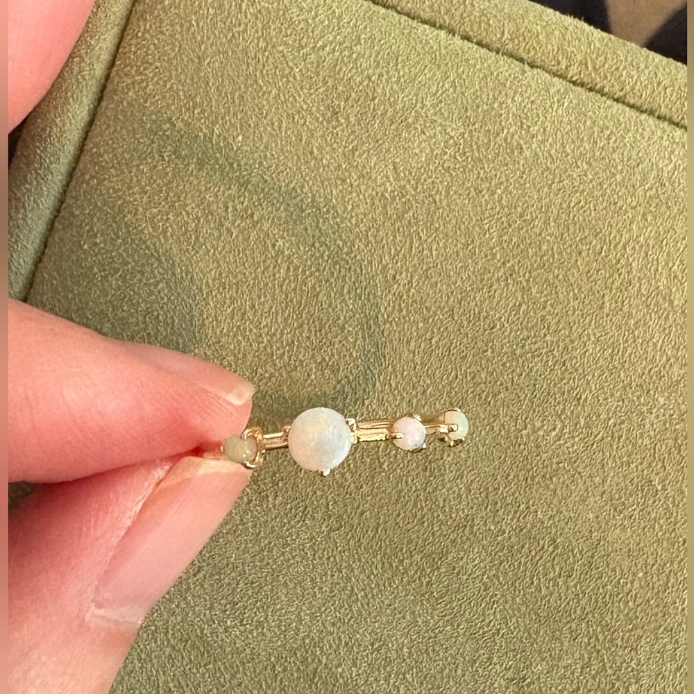 WWAKE Four-Step White Opal Ring